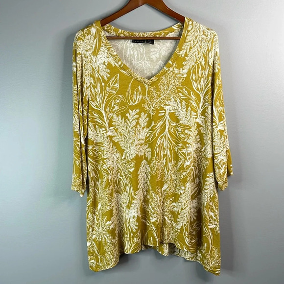 TAHARI Fern Print Asymmetrical Top Chartreuse V-Neck 3/4 Sleeve Shark Bite 1X - Picture 11 of 11